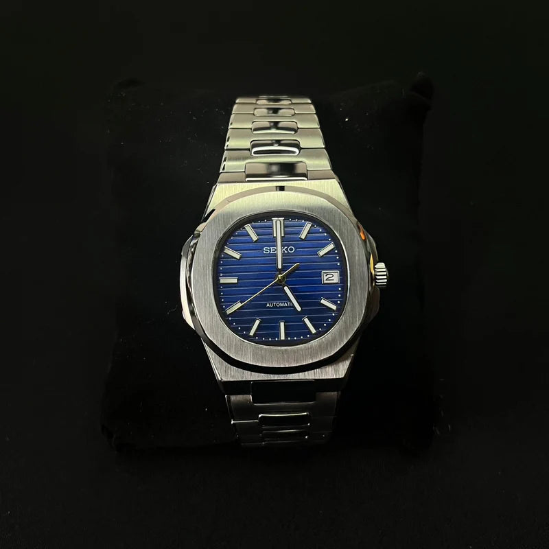 Seiko Nautilus Blau